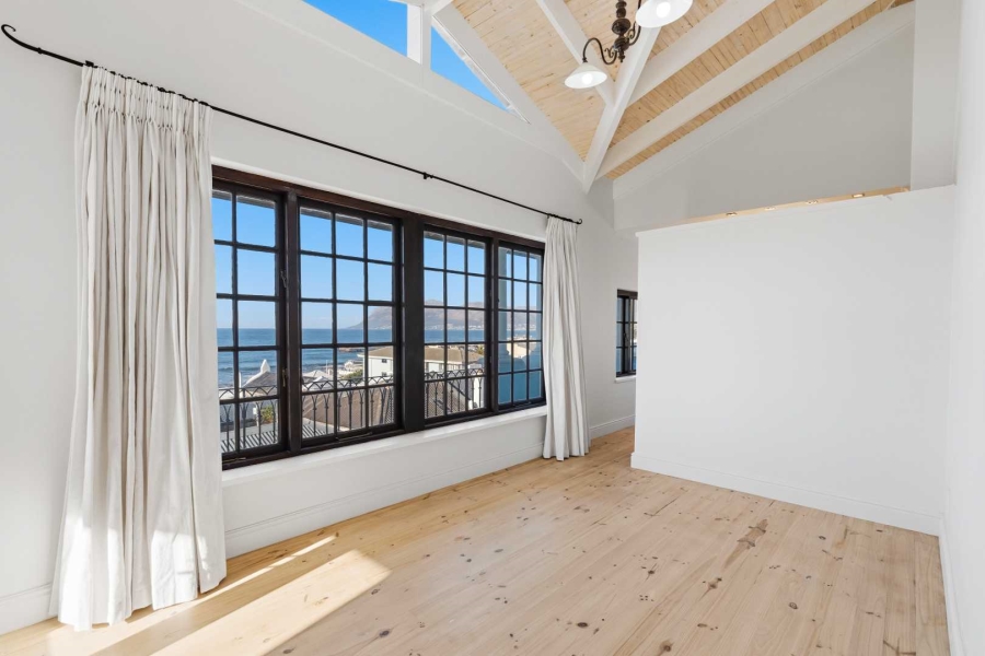 4 Bedroom Property for Sale in Kalk Bay Western Cape